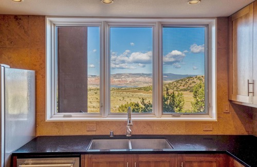 Youngsville Maison | Desert Elegance on Abiquiu Lake