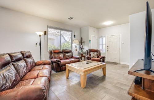 MacDonald Ranch Maison | Desert Escape with Pool Oasis Near Golfing and Vegas!