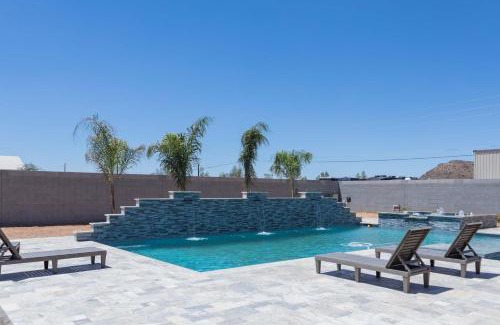 San Tan Valley Maison | Desert getaway retreat pool spa billiards bbq