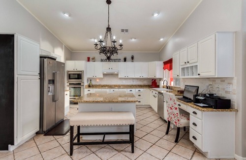 Arrowhead Lakes Maison | Oasis au bord du lac: piscine chauffée, spa et bateau inclus.