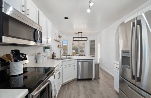 Greenfield Lakes Maison | Desert Oasis: 3BR Home with Heated Pool Near San Tan Mall