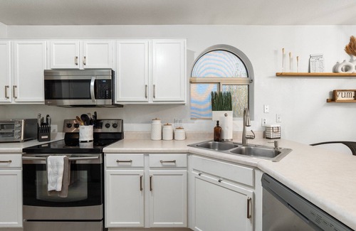 Greenfield Lakes Maison | Desert Oasis: 3BR Home with Heated Pool Near San Tan Mall