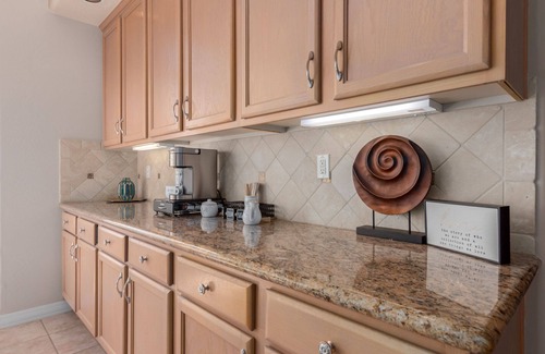 Desert Hide-a-way Maison | Desert Oasis ★Heated Pool-Spa-Disc Golf-Ping Pong-Poker Table-Pool Table★