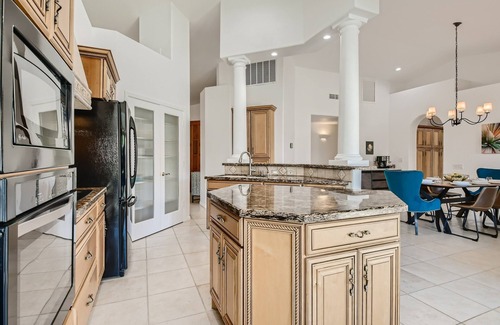 Val Vista Lakes Maison | Desert Palm Villa - Heatable Pool, Large 1 Story, 2 Ensuites