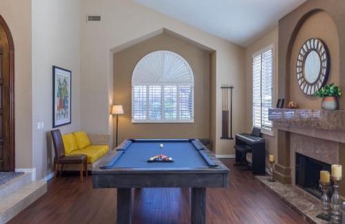 Foothills Maison | Desert Paradise Pool Spa Pickleball Putt Green