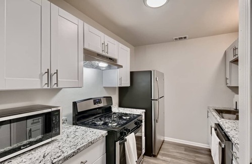 Georgetown Maison | Desert Primrose @ 808B-Walk to the Square and River Trails!