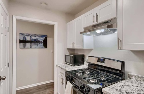 Georgetown Maison | Desert Primrose @ 808B-Walk to the Square and River Trails!