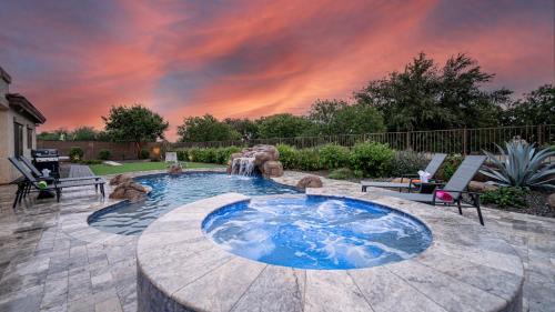 Queenland Manor Maison | Desert Queen Queen Creek
