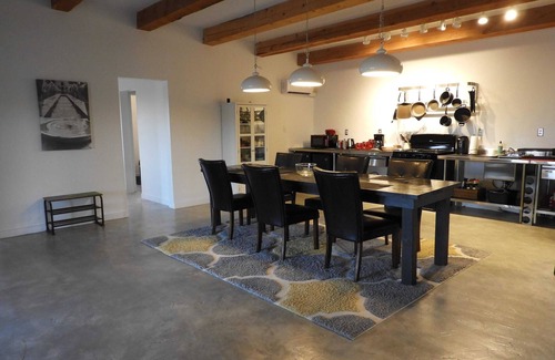 Study Butte-Terlingua Maison | Desert Sky Hideaway: Modern Home near the Terlingua Ghost Town. 3 bedrooms. 2 ba