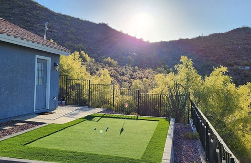 North Mountain Maison | Desert Valley Stay - Mountain Views