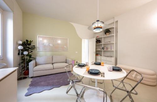 Zona Zara Appartement | Design and Silence - Wide renovated apartment 2 stops form centrale