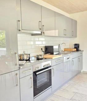 Weil am Rhein Appartement | Design-Apartment I Klimaanlage I Balkon I Boxspring I Nespresso