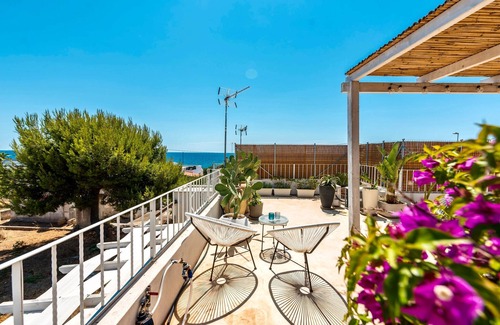 Capilungo Maison | Design apartment with rooftop by the sea