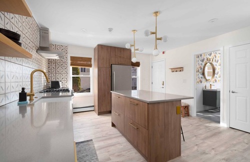 Warren Appartement | Historic, 1st Floor Apartment in Central Warren