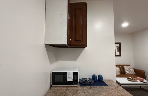 North Massapequa Maison | Designer 2 Rooms Modern Luxury Pad- 0 Cleaning Fee