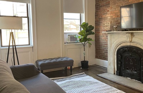 Alphabet City Appartement | Designer 2BR, 1.5BA, 4 Beds in prime East Village