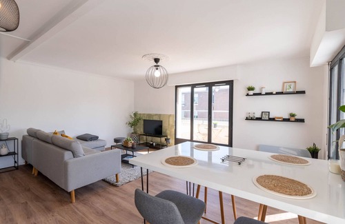 Cergy Appartement | ★ Appartement design ★ Balcon ★ Parking privé