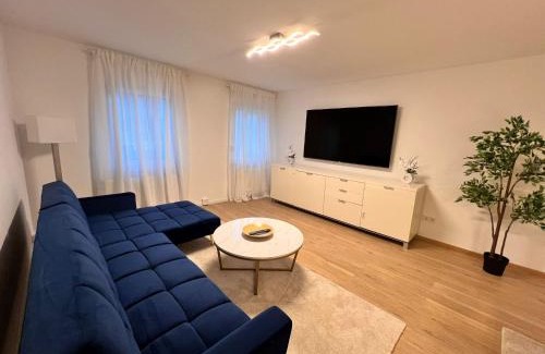 Sinsheim Appartement | Designer Apartment in Sinsheim Erstbezug 75 TV mit Netflix und offene Küche WeHome Premium