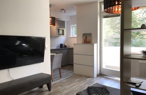 Schoeneberg Appartement | Designer Central apartment with terrace & parking