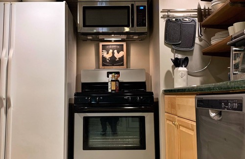 Brookmont Maison | Designer Chic 1Bed & 1Ba Private Apartment Près de DC / MD / VA