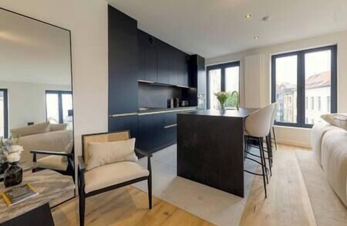 University District Maison | Designer flat 3BR & Mini Golf