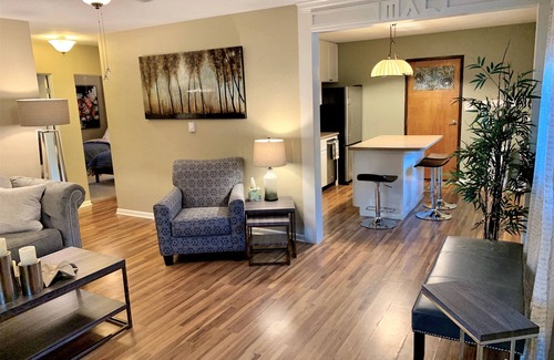 Farmington Maison | Designer Getaway is a fully remodeled house close to downtown.