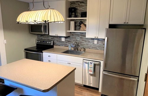 Farmington Maison | Designer Getaway is a fully remodeled house close to downtown.
