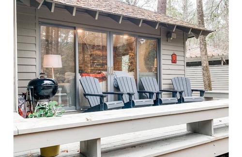Pine Mountain Valley Maison | Designer Hideaway @ Callaway Gardens