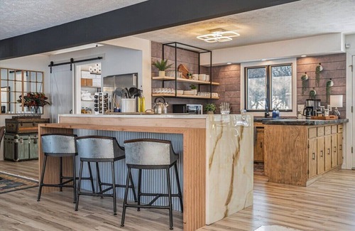 West Omaha Maison | Luxury Designer Home, Theatre, Games & BBQ Grill!