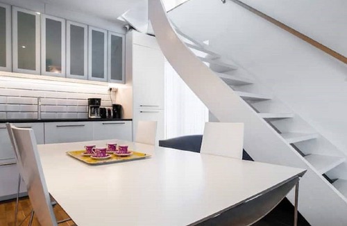 Sollentuna Maison | Designer house Stockholm - Arlanda Metro line