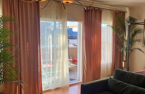 Historic Downtown Appartement | Designer Loft with Private Terrace