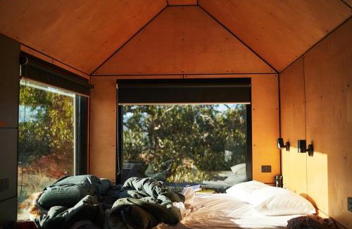 Moonambel Maison | Designer Off-Grid Cabin Retreat by Famous Startup - Neada