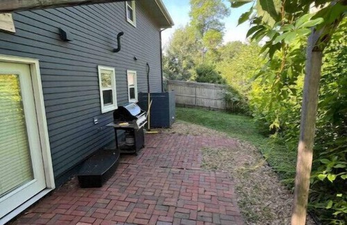 Shorewood Maison | Designer Rental in Excelsior - walk to everything!