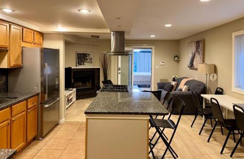 Old Town Maison | Designer Themed 4 Bedroom in Best Location with Patio and Fireplace