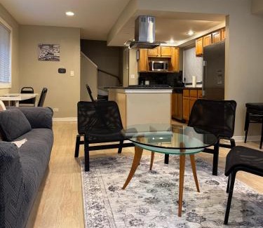 Old Town Maison | Designer Themed 4 Bedroom in Best Location with Patio and Fireplace