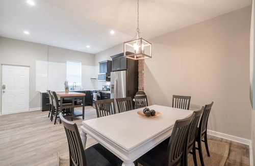 Benton Park Maison | Designer Townhome 2 of 3 Left Side - JZ Vacation Rentals