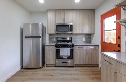 North Austin Civic Association Maison | DesignerHome|Business/Family|1 Acre|Near Domain/Q2