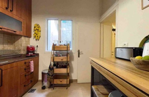 Beirut Central District Appartement | Designer’s 1BR apt in Gemmayzeh