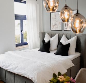 Wismar Appartement | Designoase für 3 mit Blick auf den Wismarer Hafen
