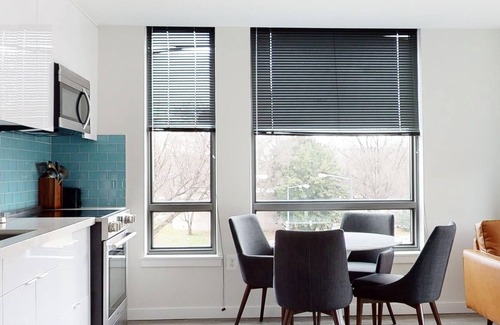 Foggy Bottom Appartement | Desirable 2 BR Near Georgetown w/ Concierge + Gym