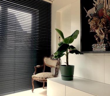 Sint-Amandsberg Appartement | Desk Till Dawn