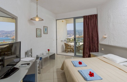Malevizi Station Balnéaire | Dessole Dolphin Bay Resort – All Inclusive