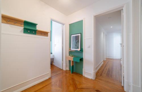 Pena Appartement | Desterro 4 - Historical four-bedroom apartment