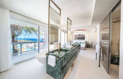 Cap Martinet Hôtel | Destino Five Ibiza