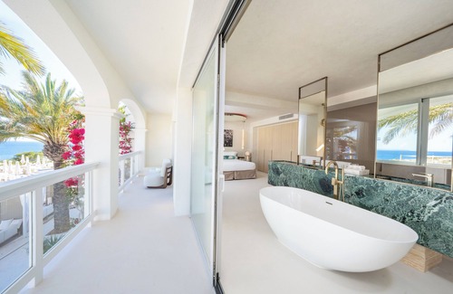 Cap Martinet Hôtel | Destino Five Ibiza