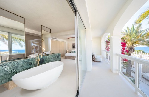 Cap Martinet Hôtel | Destino Five Ibiza