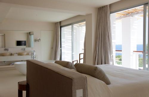 Cap Martinet Hôtel | Destino Five Ibiza - 5-Star Grand Luxe Resort