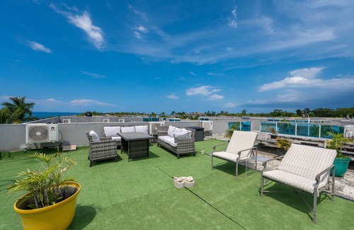 St. Ann's Bay Maison | Destiny