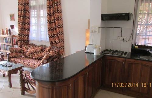 Varca Maison | Bungalow 2 Chambres 1 Salle de Bains au Bord de la Piscine à 200 mètres de VarcaBeach