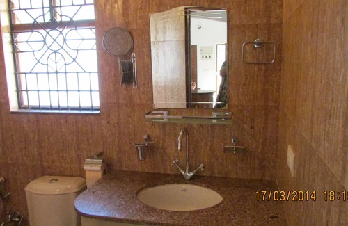 Varca Maison | Bungalow 2 Chambres 1 Salle de Bains au Bord de la Piscine à 200 mètres de VarcaBeach